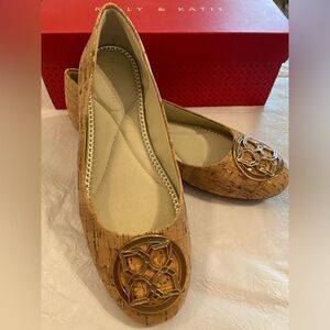 Kelly & Katie Hiliah Medallion Ballet Flat/Size 7.5